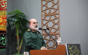 فرمانده نیروی زمینی سپاه: با روحیه و اراده قوی در میدان هستیم