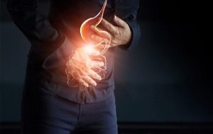 مدیریت رفلاکس در ماه رمضان؛ افطار سبک، معده سالم