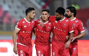پدیده ۱۹ ساله پرسپولیس ناجی تیم شد پدیده ۱۹ ساله پرسپولیس ناجی تیم شد