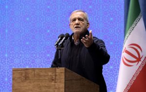 پزشکیان: پیام پیامبران برقراری عدالت و پایان اختلاف میان انسان‌هاست