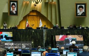 ۵۷ نماینده مجلس خواستار جلوگیری از اصلاحات مکرر دفترچه کنکور شدند