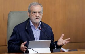 رئیس جمهور: دولت با تمام قوا در خدمت مردم است