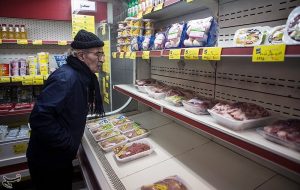 نیازی به توزیع گوشت و مرغ تنظیم بازاری نیست