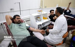 اطمینان‌بخشی فرماندار سمنان از ذخایر خونی؛ اهدای ماهانه یک هزار واحد