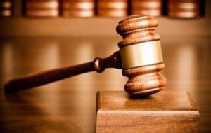 اموال مهناز افشار، نیکی کریمی و مزدک میرزایی توقیف شد