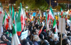 شکوه حضور مردم خمین در پنجاه و هفتمین شب حماسه