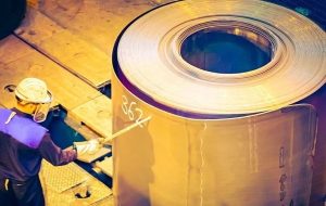 عرضه گسترده ورق گرم، پایان التهاب مصنوعی بازار