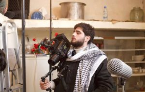 ماجرای زخمی شدن مستندساز لبنانی در حمله صهیونی؛ سینما مرزها را می‌شکند