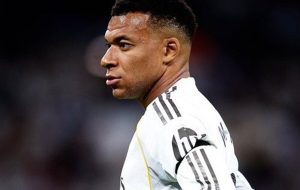 وضعیت وحشتناک امباپه در رئال مادرید / ستاره فرانسوی فصل را از دست داد؟