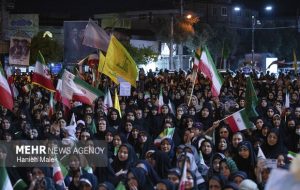 پنجاه‌وهفتمین شب حضور مردم بندرگز؛ اجتماع پرشور در قلب شهر