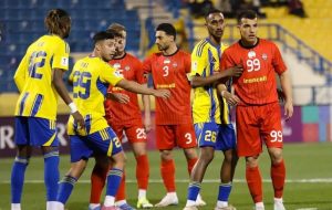 پیشنهاد جدید برای ادامه لیگ برتر / استقلال و تراکتور علیه پرسپولیس متحد شدند