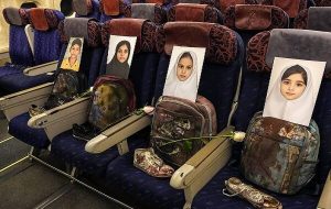 گرامیداشت دهه کرامت و ادای احترام به مقام دختران شهید میناب