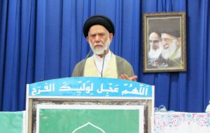 امام جمعه دیر: وحدت به معنای چشمپوشی از نقد نیست امام جمعه دیر: وحدت به معنای چشمپوشی از نقد نیست