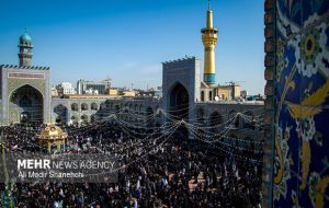 امام رضا(ع) با بیان سلسله اسناد احادیث، امامت را برای شیعیان تبیین کرد امام رضا(ع) با بیان سلسله اسناد احادیث، امامت را برای شیعیان تبیین کرد