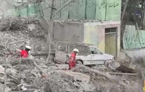 بازدید سفرای خارجی از آثار حمله آمریکا به سازمان منابع طبیعی ایران
