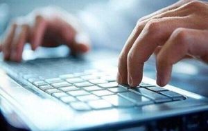 به اسم امنیت، اینترنت را قطع می کنید/ این کار یعنی قطع اعتماد مردم به حاکمیت و برهم زدن امنیت روانی جامعه