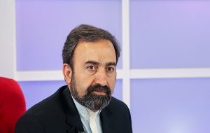 دایره را تنگ کنیم آنها که دلسوز وطن نیستند روایتگر می‌شوند!