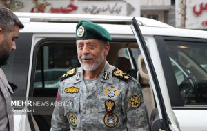 دریادار سیاری: تنها راه موفقیت، ادامه راه شهداست
