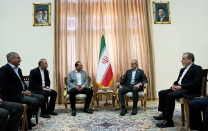 دیدار پزشکیان با فرمانده ارتش پاکستان/ عاصم منیر با چه پیامی به تهران آمد؟ دیدار پزشکیان با فرمانده ارتش پاکستان/ عاصم منیر با چه پیامی به تهران آمد؟
