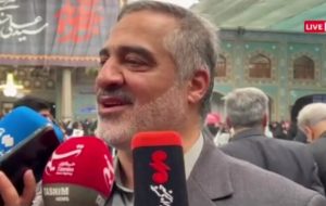 رهبر شهید حافظ کل قرآن بود و مردم را به تلاوت روزانه تشویق میکرد رهبر شهید حافظ کل قرآن بود و مردم را به تلاوت روزانه تشویق میکرد