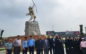 رونمایی تندیس آرش کمانگیر در میدان هزارسنگر آمل رونمایی تندیس آرش کمانگیر در میدان هزارسنگر آمل