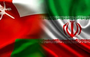 ستون‌نویس بلومبرگ: عمان در حال بررسی پیوستن به طرح تنگه هرمز است