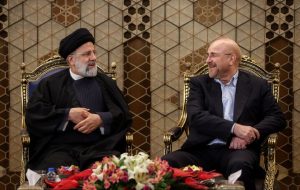 شهید رئیسی راه حل مشکلات را در بازگشت به آرمانهای انقلاب میدانست شهید رئیسی راه حل مشکلات را در بازگشت به آرمانهای انقلاب میدانست