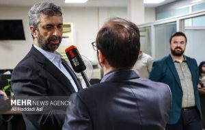 طباطبایی: دولت برای مهار تورم و حمایت معیشتی برنامه دارد طباطبایی: دولت برای مهار تورم و حمایت معیشتی برنامه دارد