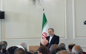 عراقچی: دوران جنگ هیچ‌کس از وزارت خارجه پناهنده نشد و استعفا نداد