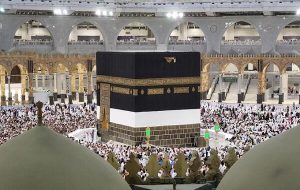 عید قربان؛ تجلی بندگی و عبور از تعلقات در مکتب ادیان ابراهیمی عید قربان؛ تجلی بندگی و عبور از تعلقات در مکتب ادیان ابراهیمی