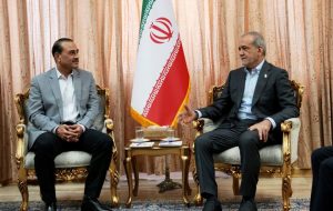 فرمانده ارتش پاکستان با پزشکیان دیدار کرد فرمانده ارتش پاکستان با پزشکیان دیدار کرد