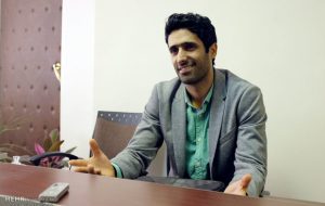 قارایی: دفاع از میهن مرزی میان هنر و نبرد نمیشناسد قارایی: دفاع از میهن مرزی میان هنر و نبرد نمیشناسد