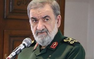 محسن رضایی: اجازه نمی‌دهیم آمریکا بدون پرداخت هزینه فرار کند