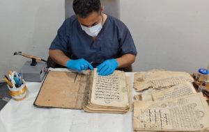 مرمت بیش از سه هزار سند تاریخی و ۴۷ نسخه خطی در آستان مقدس عباسی