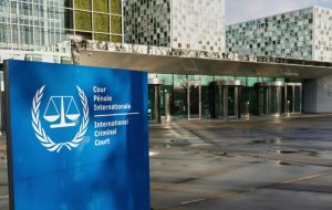 مقامات صهیونیست در صف صدور حکم بازداشت دادگاه لاهه به اتهام جنایت جنگی مقامات صهیونیست در صف صدور حکم بازداشت دادگاه لاهه به اتهام جنایت جنگی