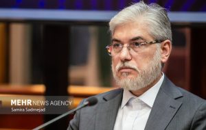 وزیر علوم: خانواده‌های شهدا سرمایه‌های معنوی کشور هستند