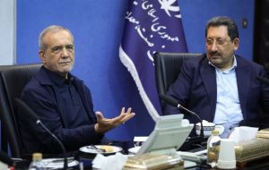 پزشکیان: با کسانی که از شرایط کشور سوءاستفاده می‌کنند، برخورد می‌کنیم