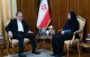 گفتگوی صادق و عراقچی درباره توسعه همکاری‌های مشترک دو وزارتخانه