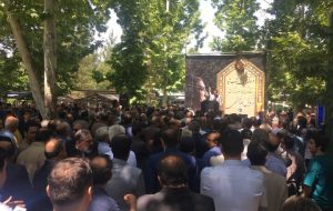 آئین وداع با پیکر هنرمند عرصه موسیقی لرستان برگزار شد