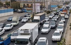 آخرین وضعیت ترافیکی و جوی محورهای مواصلاتی کشور / جاده‌های منتهی به تهران قفل شد
