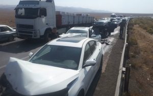 ابره دری: تصادف زنجیرهای در محور ساوه-همدان ۱۴ مصدوم بر جای گذاشت ابره دری: تصادف زنجیرهای در محور ساوه-همدان ۱۴ مصدوم بر جای گذاشت