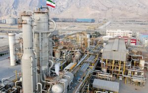 بازسازی مجتمعهای پتروشیمی آسیبدیده از جنگ با کمک فناوران بازسازی مجتمعهای پتروشیمی آسیبدیده از جنگ با کمک فناوران