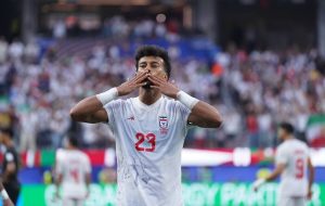 رامین رضاییان در آغوش محمد صلاح؛ ستاره مصری در کنار رونالدو و راموس! + عکس