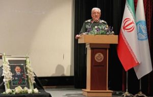 طلایی‌نیک: شهید نصیرزاده الگویی ماندگار برای مدیران دفاعی است