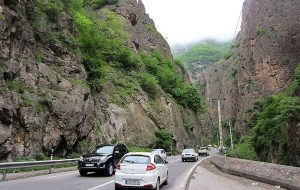 محدودیت ترافیکی در جاده چالوس / مسیر از ساعت ۱۶ یکطرفه میشود محدودیت ترافیکی در جاده چالوس / مسیر از ساعت ۱۶ یکطرفه میشود