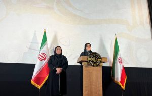 مهاجرانی: دولت علاقهمند به افزایش مبلغ کالابرگ است مهاجرانی: دولت علاقهمند به افزایش مبلغ کالابرگ است