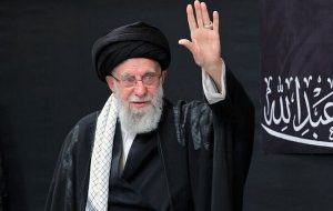 نشست علمی «عاشورا در منظومه فکری رهبر شهید» برگزار میشود نشست علمی «عاشورا در منظومه فکری رهبر شهید» برگزار میشود