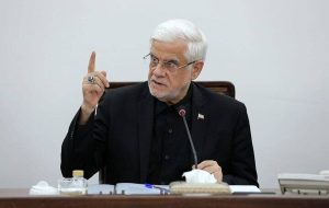 هشدار عارف؛ ضعف امنیت سایبری عامل اختلال بانکی
