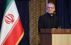 پزشکیان: رویکرد محله‌محوری ظرفیت مؤثری برای مدیریت آسیب اعتیاد است
