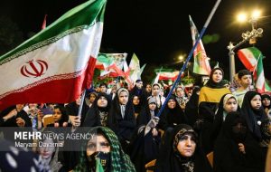 ۱۰۴ شب ایستادگی مردم اسفراین پای آرمانهای انقلاب اسلامی ۱۰۴ شب ایستادگی مردم اسفراین پای آرمانهای انقلاب اسلامی